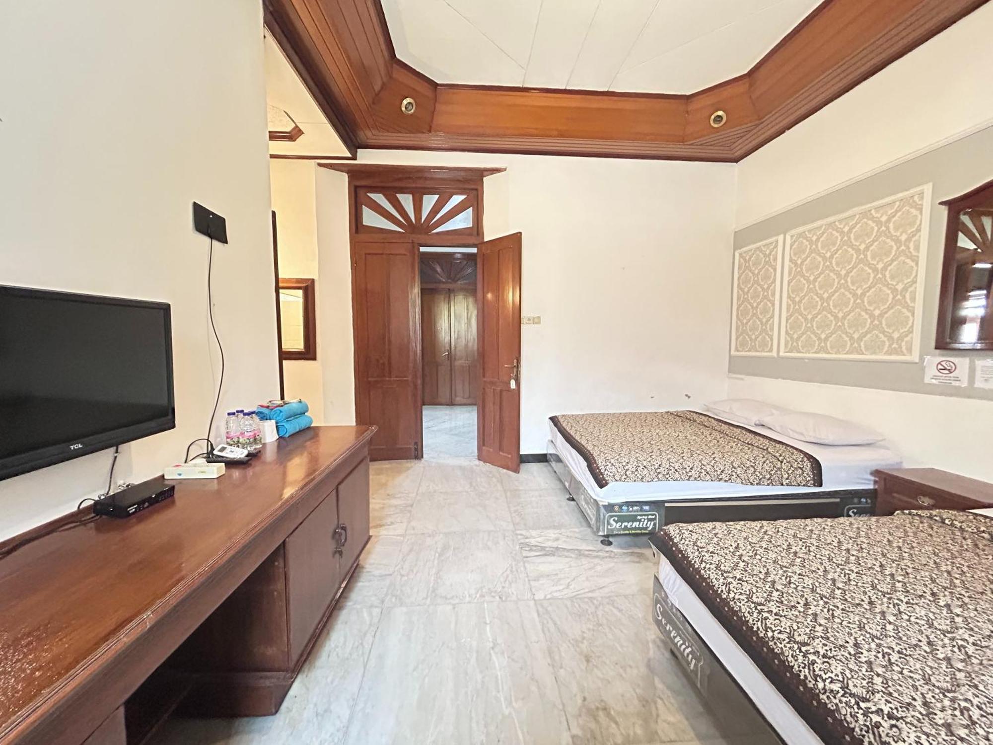 Hotel Limaran 1